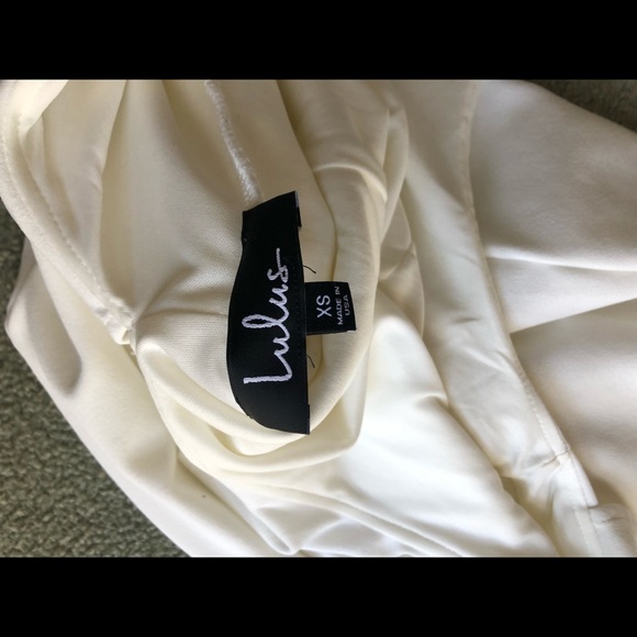 Lulu’s White Jumpsuit XS - Picture 6 of 6